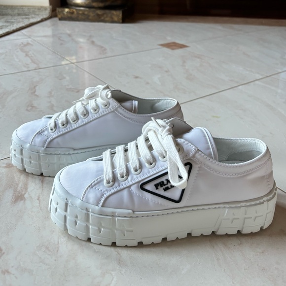 Prada Double Wheel Re-Nylon gabardine sneakers - Picture 3 of 3